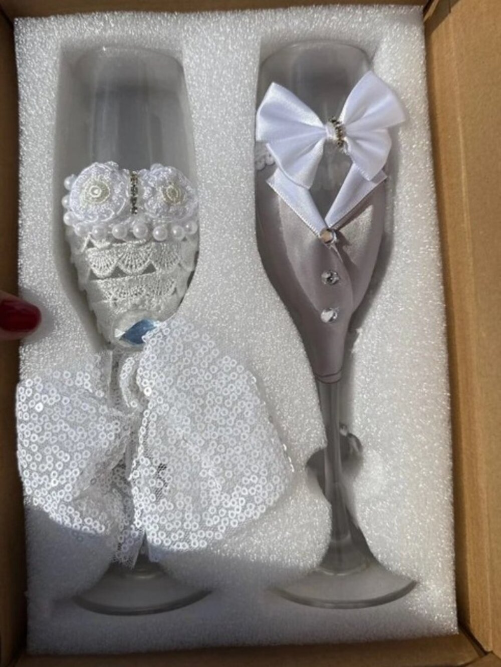 Elegant White and Silver Wedding Champagne Flutes - Bridal Set